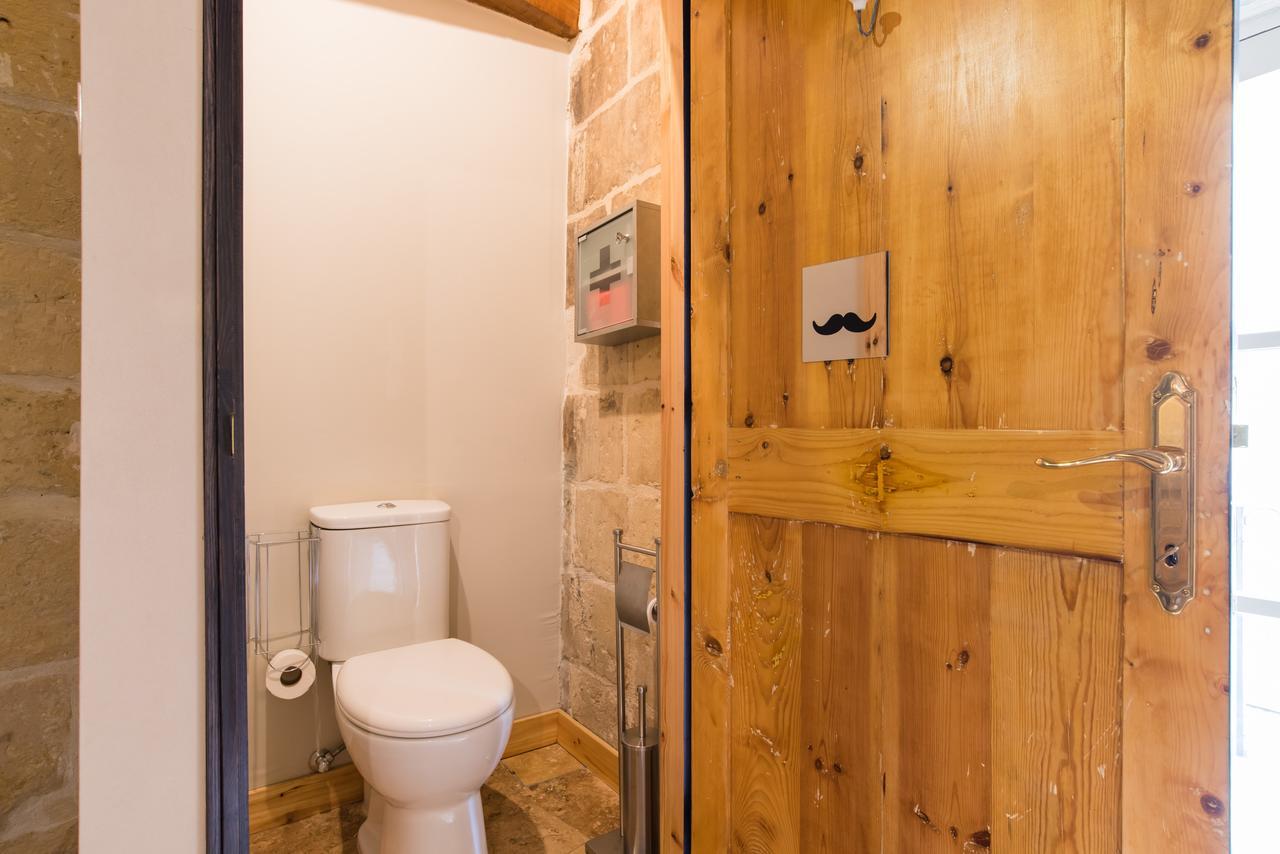 1 Bedroom Heritage Apartment Валлетта Екстер'єр фото